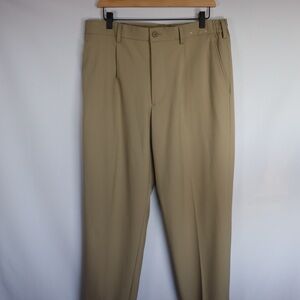 Uniqlo Men’s Tan Smart Tapered Pants Size Large